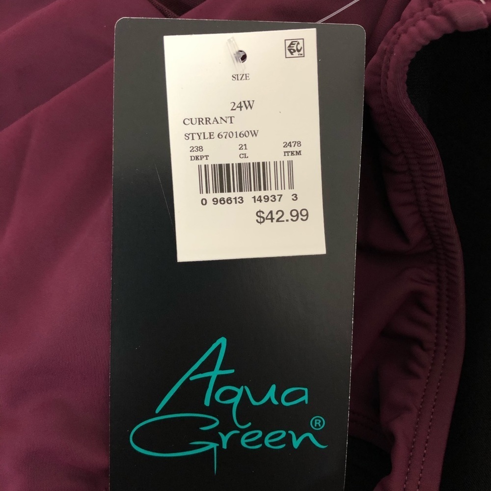 AQUA Green Brand One Piece Swimsuit Bathing Suit - Picture 5 of 10